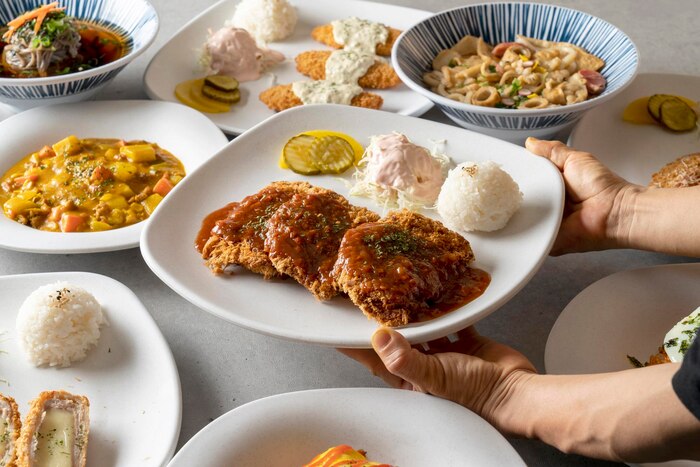 What Is a Tingkat Service in Singapore? Can Halal Meal Plans Include Snacks?
